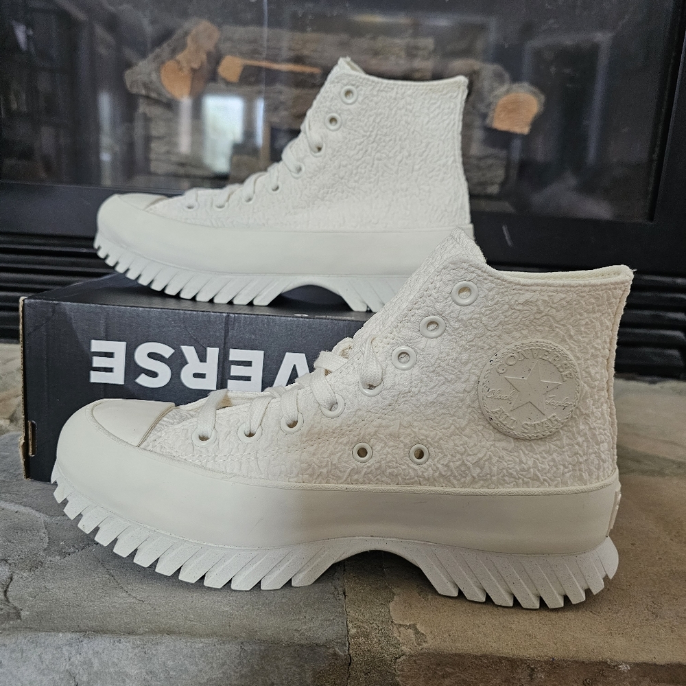 New Chuck Taylor All-Star Lugged Jacquard Hightop Sneaker Size 8.5